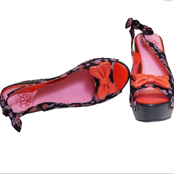 Too Fast Cherry Wedges - Picture 4 of 6